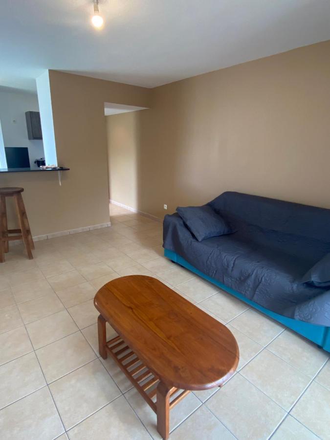 Appartement F2 Avec Piscine Сен-Андре Екстериор снимка